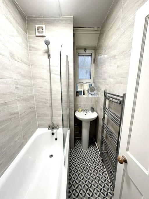 Quirky 3 Bedroom Flat In Shoreditch Londyn Zewnętrze zdjęcie